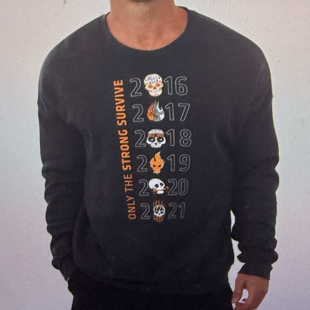 OT HELL WEEk black  Crewneck Sweater - 'Only the Strong Survive' unisex sz med
